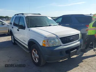 2005 Ford Explorer XLS с VIN 1FMZU62K75UA37796, выставлен на аукционе IAAI как лот 42826535 с пробегом 97 807 миль миль и . История ставок и продаж доступна на DreamBid. Изображение 1.