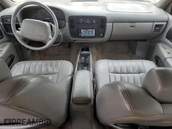 1996 Chevrolet Caprice Classic 1SA Special Value Pkg with VIN 1G1BL52P3TR131469, listed as a Copart auction lot 47561625 with 125,180 mi miles and Salvage Title. Bid and sale history available at carsss.com. Image 8.