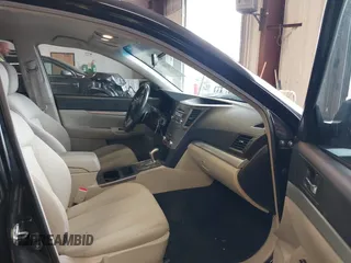 2010 Subaru Outback Premium z VIN 4S4BRBBC5A3346946, wystawiony jako IAAI lot #41985272 z przebiegiem 66 253 mil mil oraz . Historia ofert i sprzedaży dostępna na DreamBid. Obrazek 5.