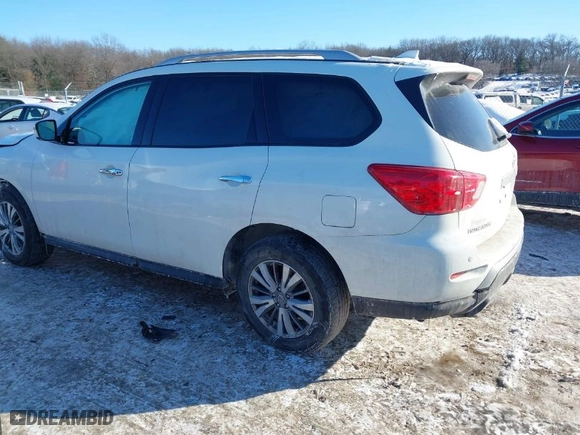2020 Nissan Pathfinder SV with VIN 5N1DR2BM0LC608246, listed as a IAAI auction lot 41629956 with 88,104 mi miles. Bid and sale history available at carsss.com. Image 3.