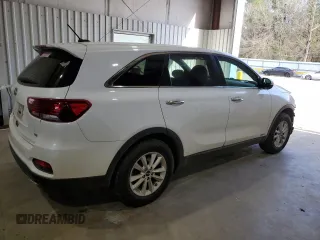 2020 Kia Sorento LX V6 with VIN 5XYPGDA53LG631156, listed as a Copart auction lot 44070025 with 114,084 mi miles and Salvage Title. Bid and sale history available at carsss.com. Image 3.