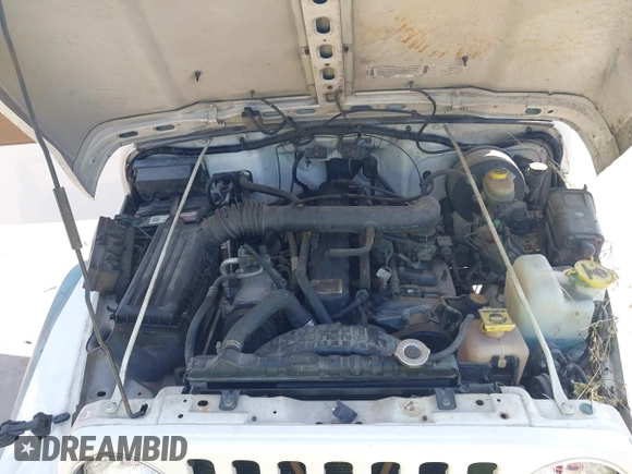 1998 Jeep Wrangler Sport z VIN 1J4FY19S3WP776209, wystawiony jako IAAI lot #42493513 z przebiegiem 113 130 mil mil oraz . Historia ofert i sprzedaży dostępna na DreamBid. Obrazek 10.