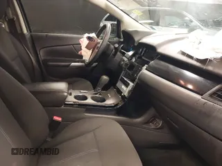 2013 Ford Edge SE с VIN 2FMDK4GC5DBC44133, выставлен на аукционе IAAI как лот 42426823 с пробегом 130 322 миль миль и . История ставок и продаж доступна на DreamBid. Изображение 5.