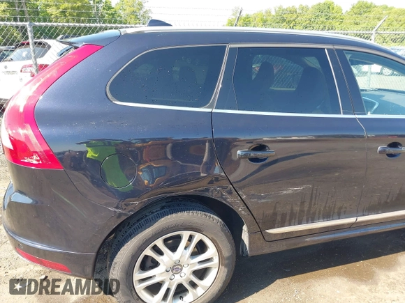 2016 Volvo XC60 T5 Drive-E Premier с VIN YV440MDK3G2785324, выставлен на аукционе IAAI как лот 42215803 с пробегом 62 184 миль миль и . История ставок и продаж доступна на DreamBid. Изображение 6.