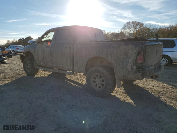 2015 Ram 2500 Big Horn with VIN 3C6UR5DL4FG586819, listed as a Copart auction lot 84294934 with 0 mi miles and Clean Title. Bid and sale history available at carsss.com. Image 2.