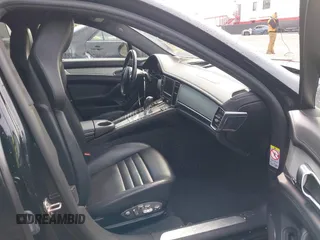 2010 Porsche Panamera Turbo z VIN WP0AC2A7XAL091443, wystawiony jako IAAI lot #41702162 z przebiegiem 124 151 mil mil oraz . Historia ofert i sprzedaży dostępna na DreamBid. Obrazek 5.