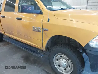 2018 Ram 2500 Tradesman with VIN 3C6TR5CT3JG215446, listed as a IAAI auction lot 42516938 with 37,886 mi miles and . Bid and sale history available at DreamBid. Image 17.