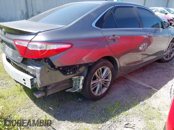 2015 Toyota Camry XLE z VIN 4T1BF1FK3FU960674, wystawiony jako IAAI lot #41721182 z przebiegiem 96 300 mil mil oraz . Historia ofert i sprzedaży dostępna na DreamBid. Obrazek 4.