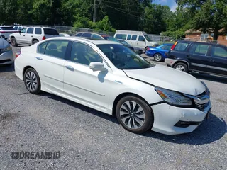 2017 Honda Accord Touring with VIN JHMCR6F75HC025141, listed as a IAAI auction lot 42672964 with 106,412 mi miles and . Bid and sale history available at DreamBid. Image 1.
