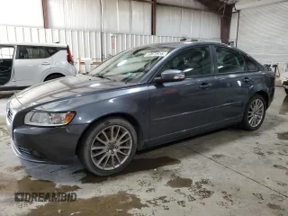 2010 Volvo S40 with VIN YV1390MS1A2496280, listed as a Copart auction lot 53872615 with 152,826 mi miles and Clean Title. Bid and sale history available at carsss.com. Image 1.