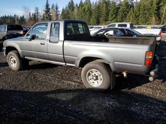 1993 Toyota 4WD Pickups DLX with VIN 4TAVN13D0PZ123357, listed as a Copart auction lot 84747704 with 262443 miles and Clean Title. Bid and sale history available at carsss.com. Image 2.