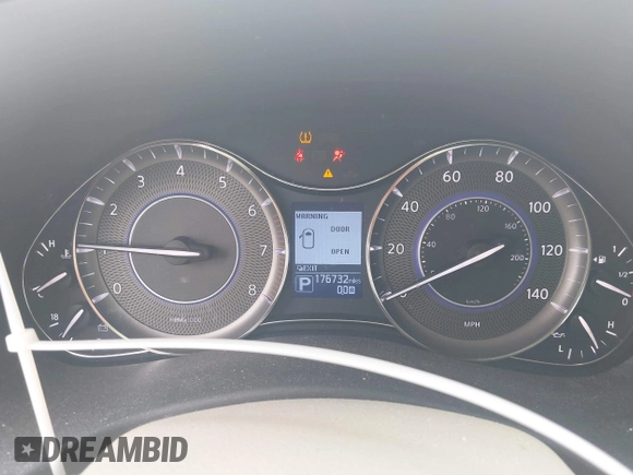 2014 Infiniti QX80 with VIN JN8AZ2NF4E9552823, listed as a IAAI auction lot 42639923 with 176,732 mi miles and . Bid and sale history available at DreamBid. Image 7.