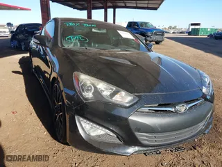 2013 Hyundai Genesis Coupe 3.8 R-Spec with VIN KMHHU6KJ2DU083344, listed as a IAAI auction lot 41335812 with 101,317 mi miles. Bid and sale history available at carsss.com. Image 1.