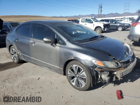 2009 Honda Civic DX-VP z VIN 2HGFA16309H334098, wystawiony jako Copart lot #46351935 z przebiegiem 232 619 mil mil oraz Szkoda całkowita • Salvage title. Historia ofert i sprzedaży dostępna na DreamBid. Obrazek 4.