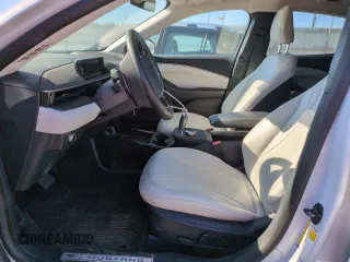 2021 Ford Mustang Mach-E Premium z VIN 3FMTK3SU9MMA45025, wystawiony jako Copart lot #54931025 z przebiegiem Nie podano mil oraz Szkoda całkowita • Salvage title. Historia ofert i sprzedaży dostępna na DreamBid. Obrazek 7.