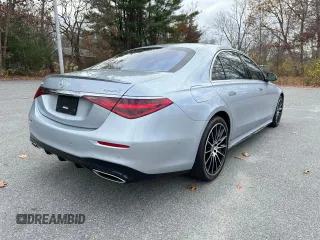 2021 Mercedes-Benz S 580 z VIN W1K6G7GB8MA039284, wystawiony jako Copart lot #59511805 z przebiegiem 78 056 mil mil oraz Tytuł czysty. Historia ofert i sprzedaży dostępna na DreamBid. Obrazek 3.