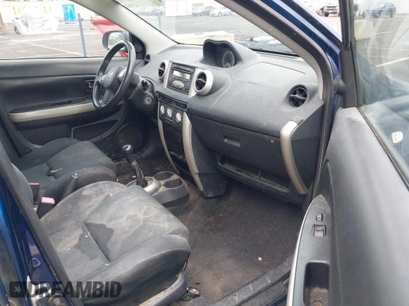 2006 Scion xA z VIN JTKKT624660140039, wystawiony jako IAAI lot #42302010 z przebiegiem 292 974 mil mil oraz . Historia ofert i sprzedaży dostępna na DreamBid. Obrazek 5.