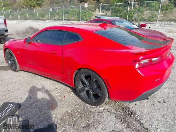 2018 Chevrolet Camaro 1LT with VIN 1G1FB1RX7J0188455, listed as a IAAI auction lot 41621438 with NaN miles. Bid and sale history available at carsss.com. Image 3.