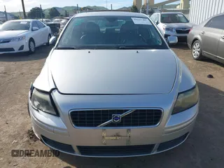2006 Volvo S40 2.4L with VIN YV1MS390062206586, listed as a IAAI auction lot 41637405 with 90,789 mi miles. Bid and sale history available at carsss.com. Image 12.