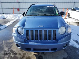 2007 Jeep Compass Sport with VIN 1J8FF47W87D210173, listed as a Copart auction lot 88045195 with 210,376 mi miles and Salvage Title. Bid and sale history available at carsss.com. Image 5.