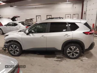 2022 Nissan Rogue SV with VIN 5N1BT3BB8NC696544, listed as a IAAI auction lot 41516760 with 24,679 mi miles. Bid and sale history available at carsss.com. Image 14.