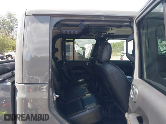 2022 Jeep Gladiator High Altitude with VIN 1C6HJTFG5NL114661, listed as a IAAI auction lot 41771986 with 42,696 mi miles and . Bid and sale history available at DreamBid. Image 8.