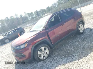 2022 Jeep Compass Latitude with VIN 3C4NJCBB2NT119391, listed as a Copart auction lot 46144465 with 82,636 mi miles and Salvage Title. Bid and sale history available at carsss.com. Image 1.