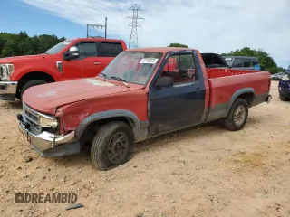 1991 Dodge Dakota z VIN 1B7FL26X2MS280550, wystawiony jako Copart lot #57748375 z przebiegiem 150 005 mil mil oraz Szkoda całkowita • Salvage title. Historia ofert i sprzedaży dostępna na DreamBid. Obrazek 1.