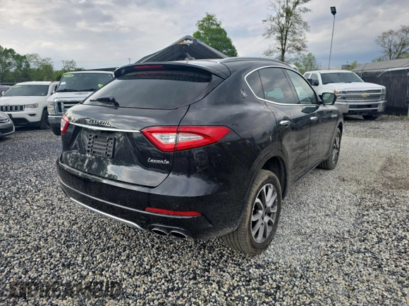 2017 Maserati Levante with VIN ZN661XUL2HX248112, listed as a Copart auction lot 55154605 with 81,204 mi miles and Clean Title. Bid and sale history available at carsss.com. Image 4.