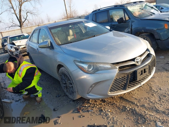 2015 Toyota Camry XLE with VIN 4T1BF1FK1FU099964, listed as a IAAI auction lot 41211645 with 209,364 mi miles and . Bid and sale history available at DreamBid. Image 1.