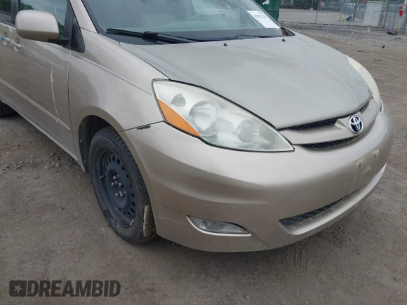 2006 Toyota Sienna XLE with VIN 5TDZA22C46S537838, listed as a IAAI auction lot 42092225 with 274,260 mi miles. Bid and sale history available at carsss.com. Image 6.