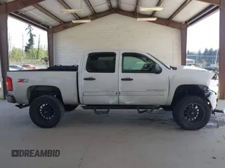 2008 Chevrolet Silverado 1500 LTZ with VIN 3GCEK13338G307620, listed as a IAAI auction lot 42117372 with 171,064 mi miles. Bid and sale history available at carsss.com. Image 13.