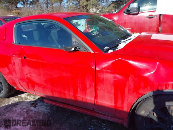 2014 Ford Mustang V6 with VIN 1ZVBP8AM4E5253432, listed as a IAAI auction lot 41316963 with 145,150 mi miles and . Bid and sale history available at carsss.com. Image 13.