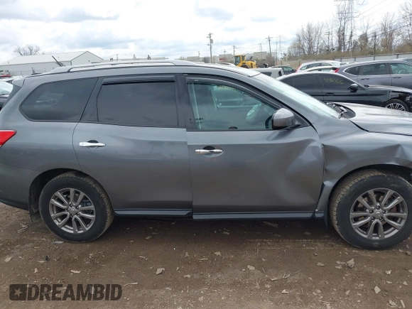 2016 Nissan Pathfinder Platinum with VIN 5N1AR2MM9GC641381, listed as a IAAI auction lot 41869911 with 166,127 mi miles. Bid and sale history available at carsss.com. Image 14.
