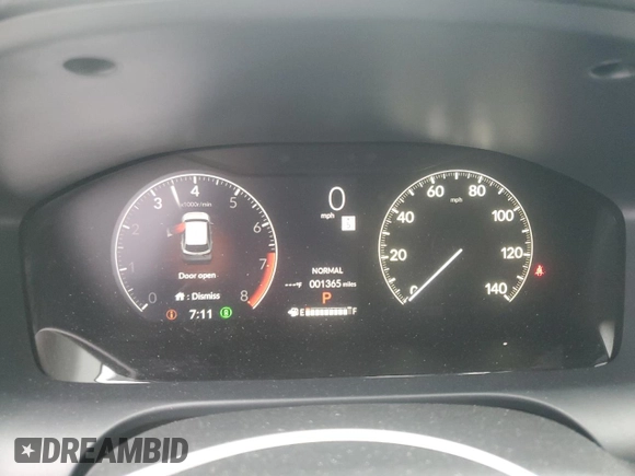 2025 Honda HR-V LX with VIN 3CZRZ2H33SM727523, listed as a Copart auction lot 52338715 with 1,365 mi miles and Non repairable. Bid and sale history available at DreamBid. Image 9.
