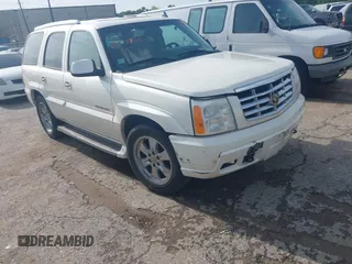 2006 Cadillac Escalade с VIN 1GYEK63N56R123947, выставлен на аукционе IAAI как лот 42511366 с пробегом 259 948 миль миль и . История ставок и продаж доступна на DreamBid. Изображение 1.