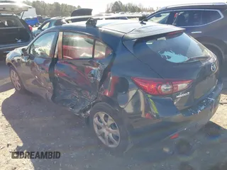 2014 Mazda 3 i Sport with VIN JM1BM1K79E1163311, listed as a IAAI auction lot 41695340 with 263,388 mi miles and . Bid and sale history available at carsss.com. Image 3.
