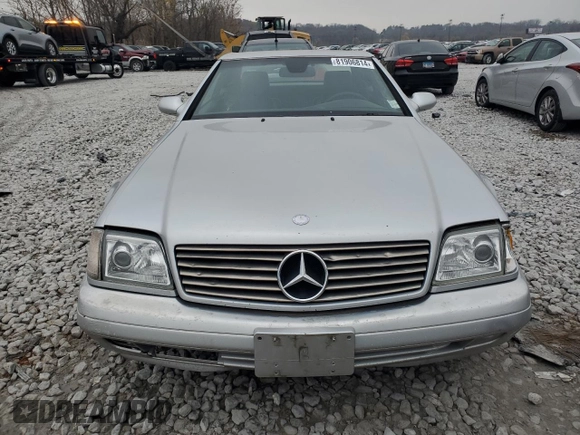 2000 Mercedes-Benz SL-Class with VIN WDBFA68FXYF193025, listed as a Copart auction lot 81906814 with 181,889 mi miles and Clean Title. Bid and sale history available at carsss.com. Image 8.