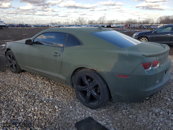 2012 Chevrolet Camaro 2LT with VIN 2G1FC1E3XC9189043, listed as a Copart auction lot 46408025 with 231,187 mi miles and Salvage Title. Bid and sale history available at carsss.com. Image 2.