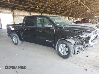 2020 Ram 1500 Big Horn z VIN 1C6RRFFG2LN284427, wystawiony jako Copart lot #53956915 z przebiegiem 83 578 mil mil oraz Szkoda całkowita • Salvage title. Historia ofert i sprzedaży dostępna na DreamBid. Obrazek 4.