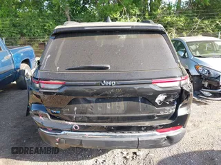 2023 Jeep Grand Cherokee with VIN 1C4RJYB68PC648859, listed as a IAAI auction lot 42267180 with 29,809 mi miles and . Bid and sale history available at DreamBid. Image 6.