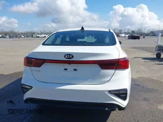 2021 Kia Forte LXS с VIN 3KPF24AD9ME312375, выставлен на аукционе IAAI как лот 41525460 с пробегом 64 280 миль миль и . История ставок и продаж доступна на DreamBid. Изображение 17.