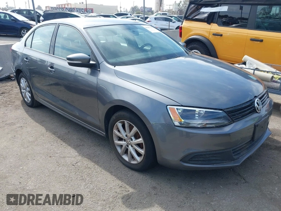 2012 Volkswagen Jetta SE with VIN 3VWDP7AJ6CM071389, listed as a IAAI auction lot 41437389 with 123,792 mi miles and . Bid and sale history available at DreamBid. Image 1.