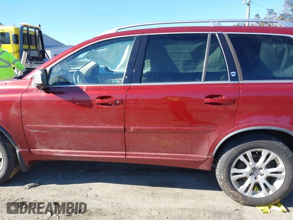 2013 Volvo XC90 Premier Plus z VIN YV4952CZ9D1652367, wystawiony jako IAAI lot #41331305 z przebiegiem 108 519 mil mil oraz . Historia ofert i sprzedaży dostępna na DreamBid. Obrazek 14.