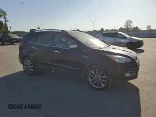 2016 Ford Escape SE with VIN 1FMCU0GX3GUC19201, listed as a Copart auction lot 52415725 with 338,677 mi miles and Clean Title. Bid and sale history available at carsss.com. Image 4.