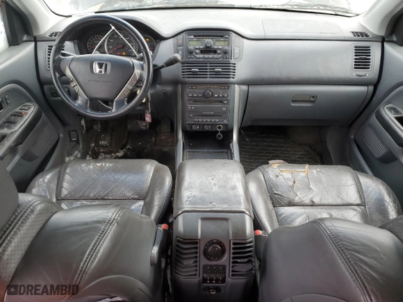 2005 Honda Pilot EX-L with RES with VIN 5FNYF18665B028247, listed as a Copart auction lot 87812355 with 211,331 mi miles and Salvage Title. Bid and sale history available at carsss.com. Image 8.