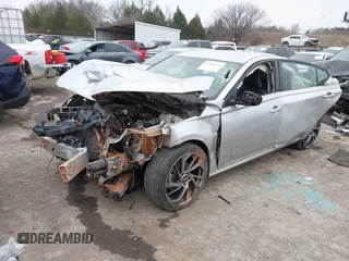 2019 Nissan Altima SR with VIN 1N4BL4CV9KC146676, listed as a IAAI auction lot 41483676 with 99,494 mi miles and . Bid and sale history available at carsss.com. Image 17.