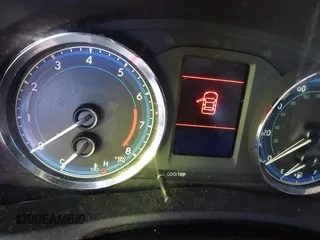 2018 Toyota Corolla L z VIN 2T1BURHE6JC057196, wystawiony jako IAAI lot #42305307 z przebiegiem 106 670 mil mil oraz . Historia ofert i sprzedaży dostępna na DreamBid. Obrazek 7.