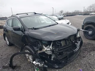 2018 Nissan Rogue Sport SV with VIN JN1BJ1CR4JW287771, listed as a IAAI auction lot 41520360 with 159,040 mi miles. Bid and sale history available at carsss.com. Image 1.