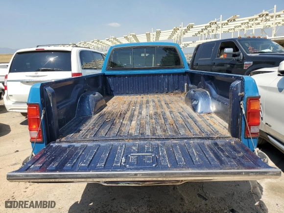 1992 Dodge Dakota "S" with VIN 1B7GL26X8NS523574, listed as a Copart auction lot 65041534 with 122,376 mi miles and Clean Title. Bid and sale history available at carsss.com. Image 6.